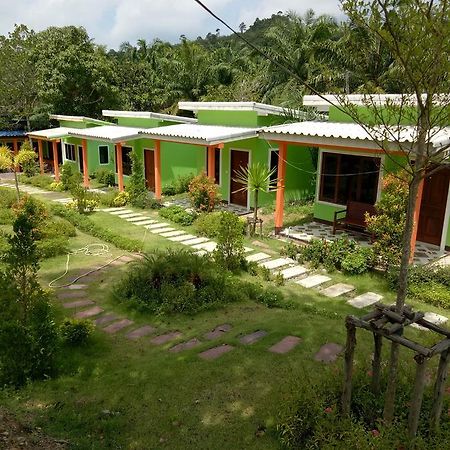 Rubber Tree Resort Ko Lanta Esterno foto